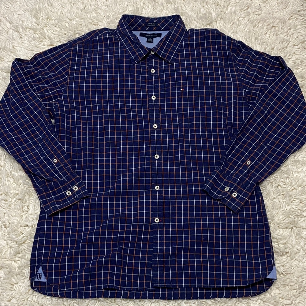 NWOT Tommy Hilfiger ,Mens x-large . Blue and White Plaid Men's Shirt with pocket
